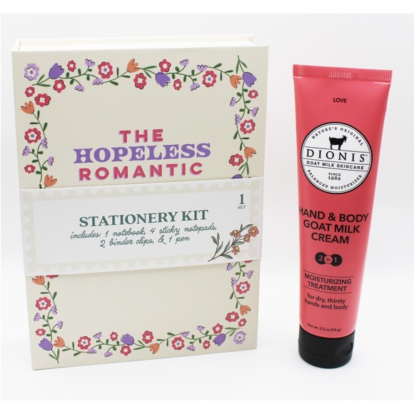 Dionis Other - NWT "Hopeless Romantic" Stationery and hand lotion set